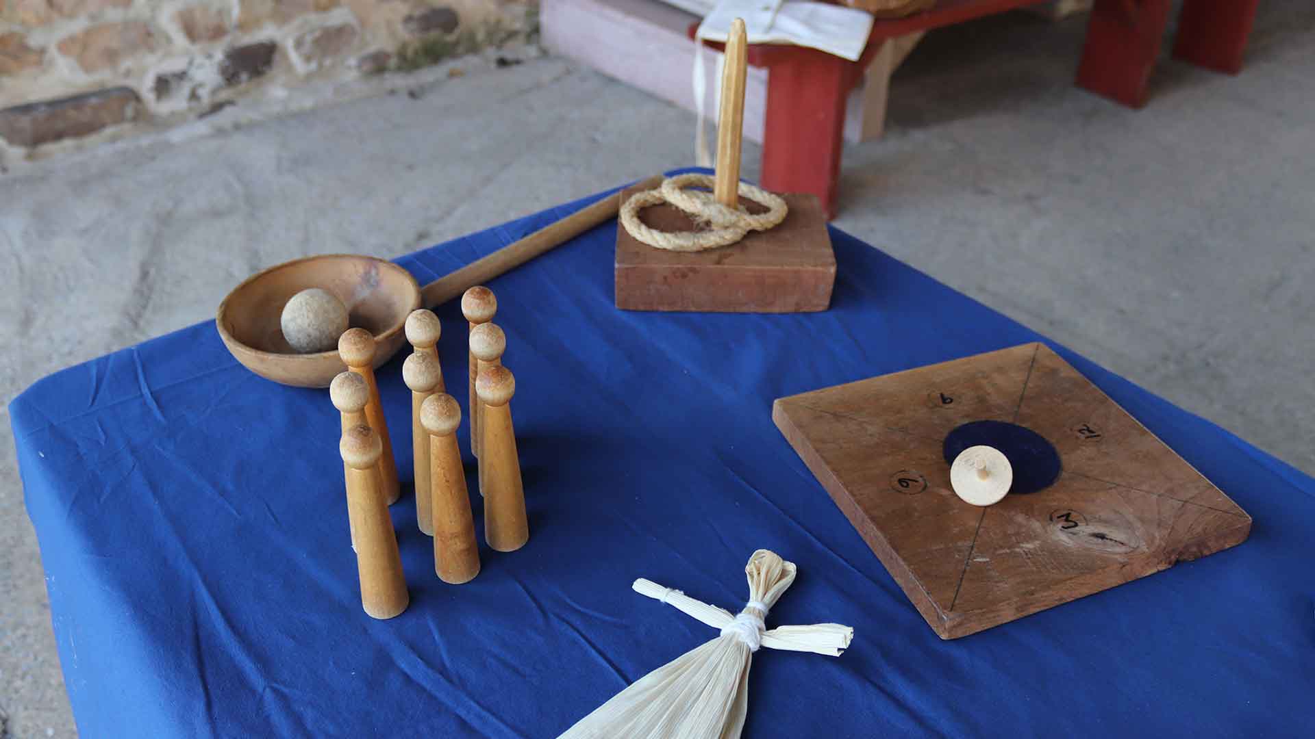 types of toys children played with in colonial times